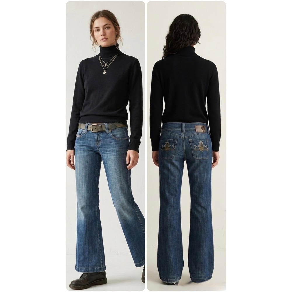 Diesel Lambry 0070N Blue Flare Jeans Embroidered Pockets Size 27 W32 L31.5